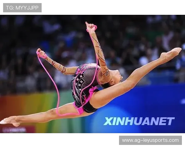 体操女子新秀完美演出，比分辉煌