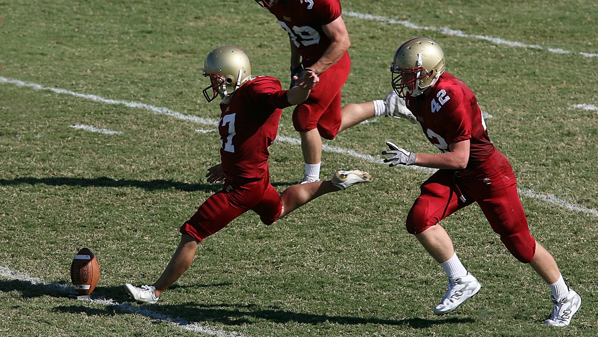 国家队后防组合尝试新搭配提升防守稳定性,后防是什么