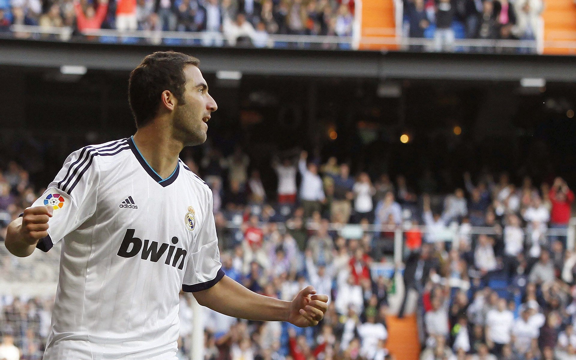 23-24赛季格里马尔多6次任意球破门，五大联赛无人能及，马德里竞技格里兹曼